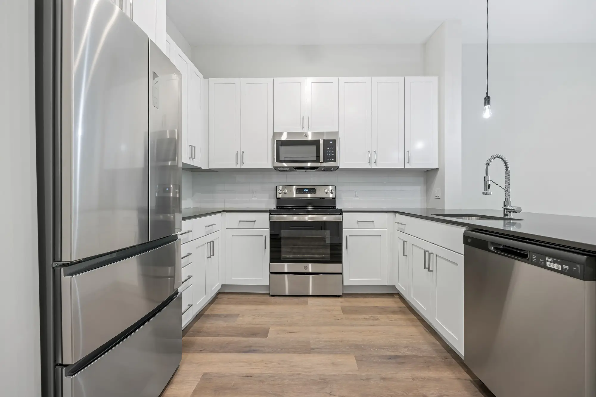 The Beacon apartment U-shaped kitchen - Norwalk, CT